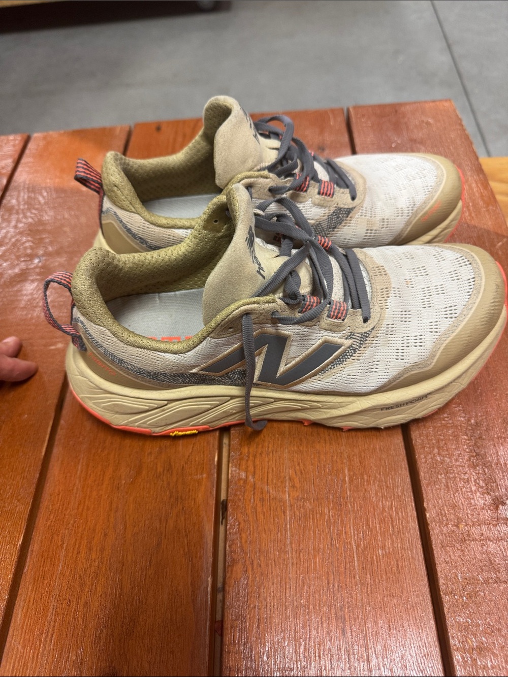 New Balance Unisex Trail Sneakers in Beige, Gray and Coral Accent